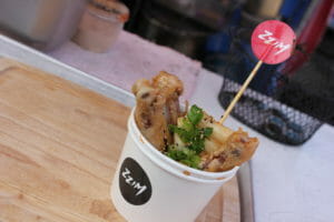 image of bucket of sweet soy garlic braised chicken drumsticks