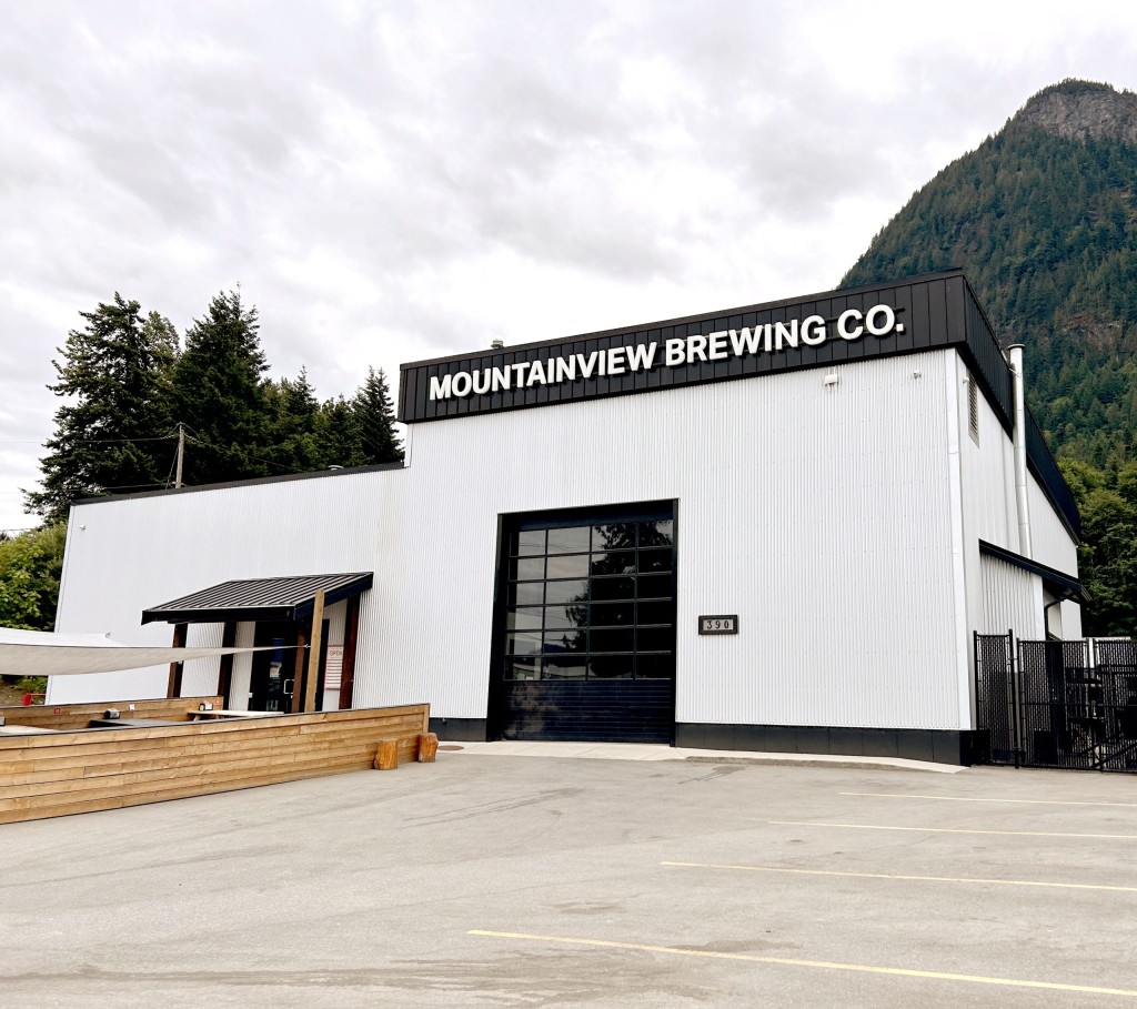 The exterior of Mountainview Brewing in Hope, BC